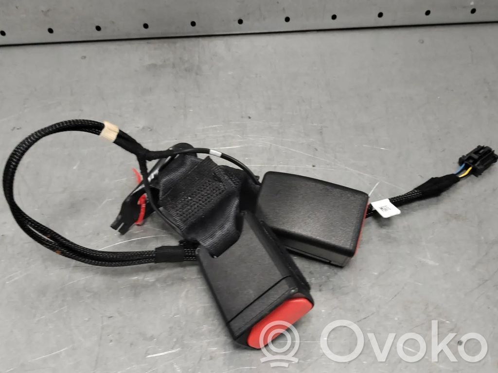 Opel Corsa F Klamra tylnego pasa bezpieczeństwa 