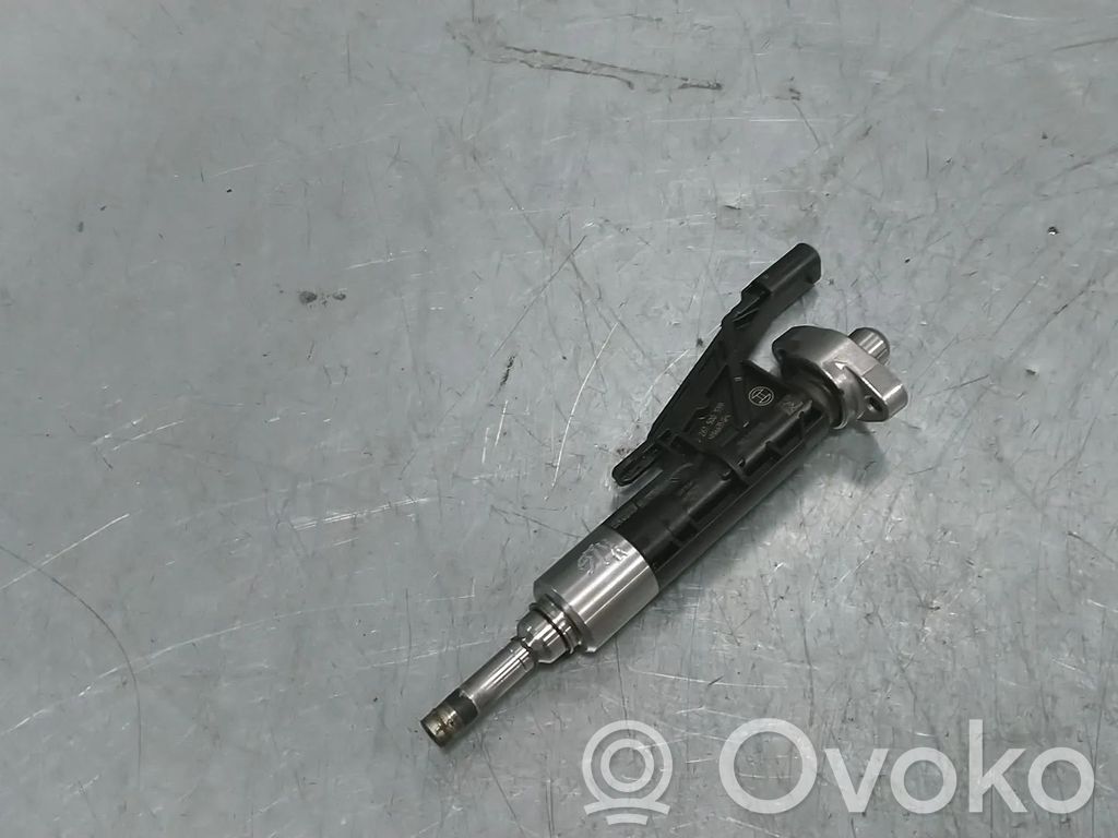 BMW 7 G11 G12 Fuel injector 