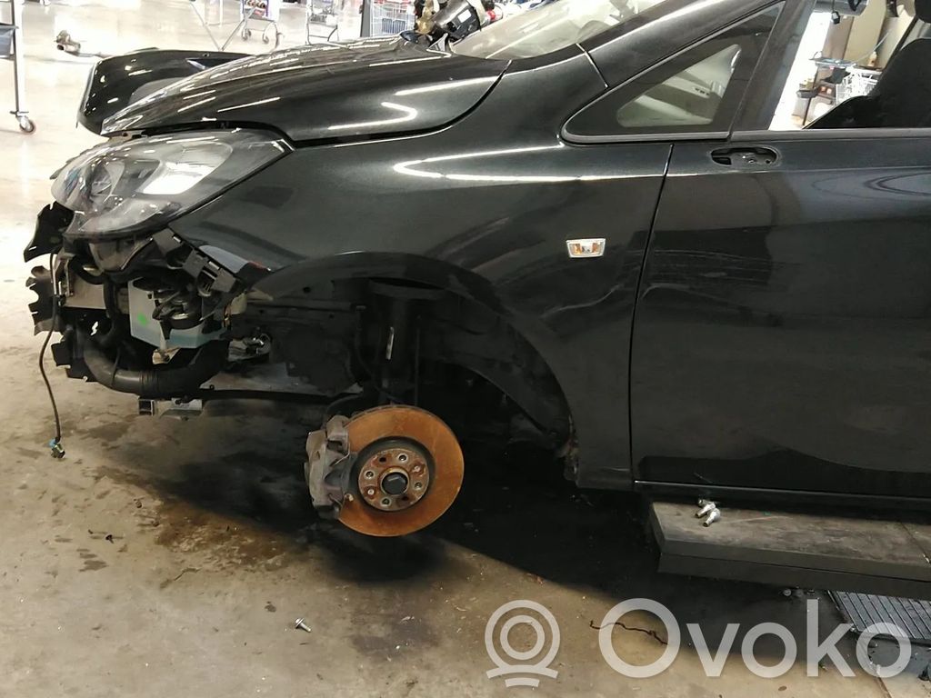 Opel Corsa E Sparnas 