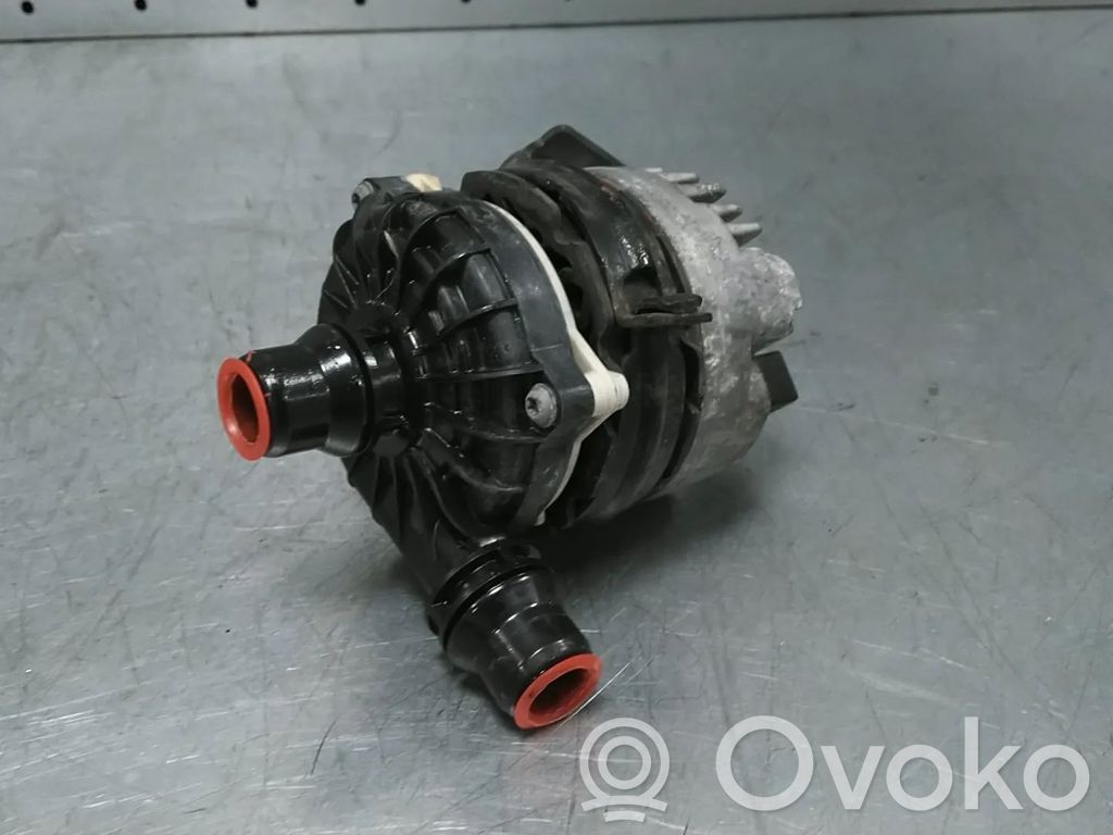 Mercedes-Benz E W213 Water pump 
