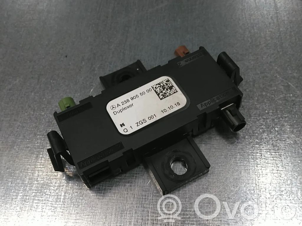 Mercedes-Benz E W213 Radion antenni 