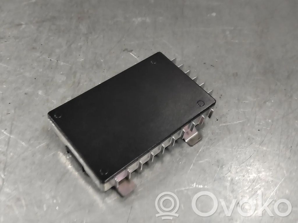 Volvo XC40 Wireless charging module 