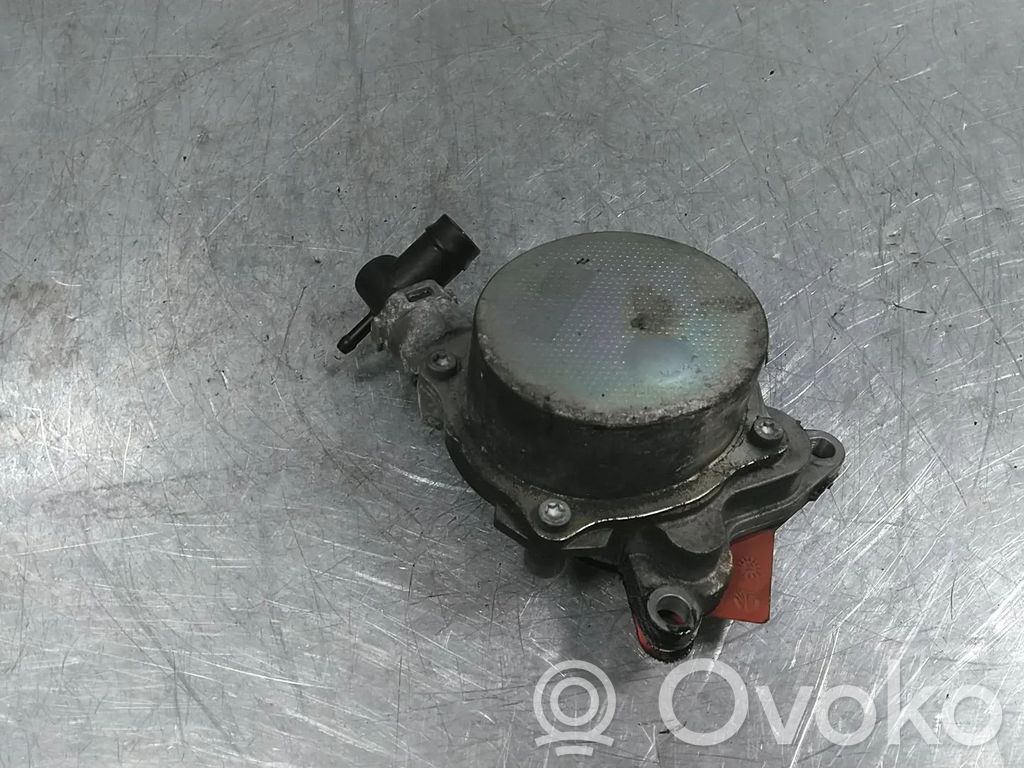 Renault Trafic III (X82) Bomba de vacío 