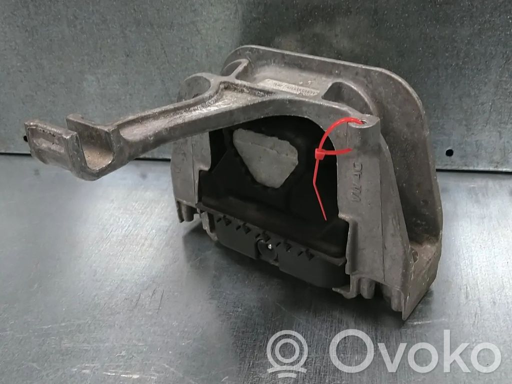 Seat Leon (5F) Engine mount bracket 