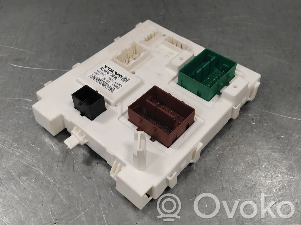 Volvo XC40 Door control unit/module 