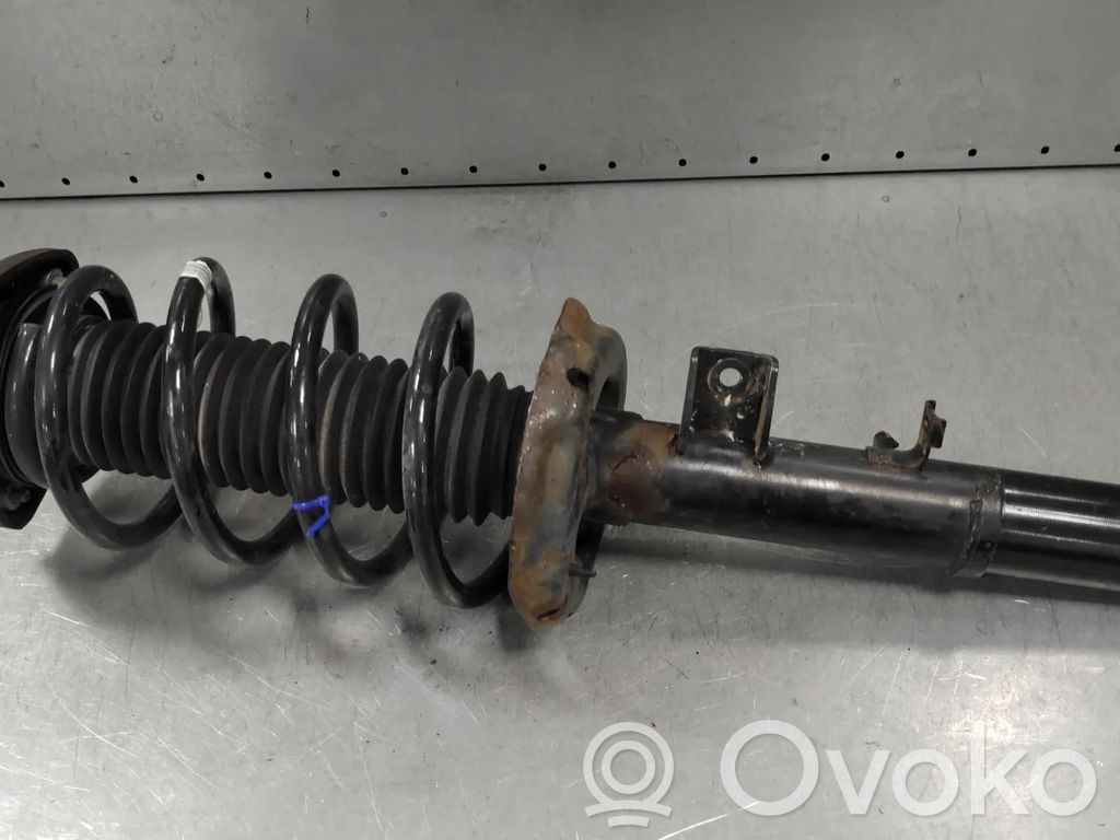 Volvo XC40 Etuiskunvaimennin 