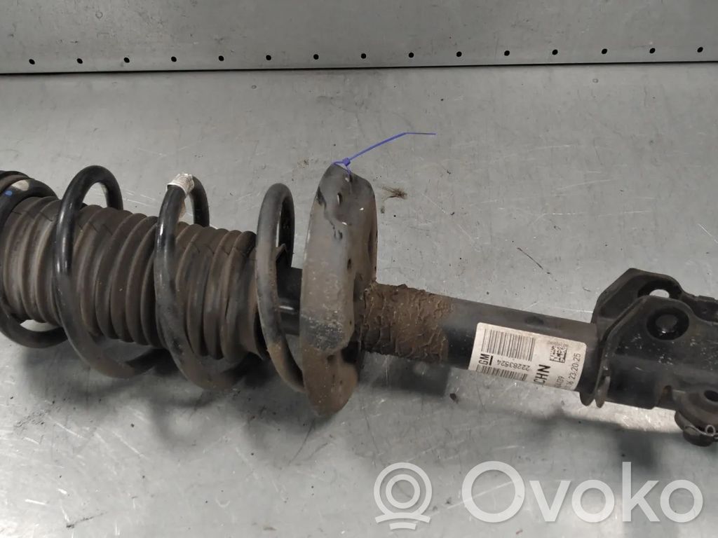 Opel Corsa E Stoßdämpfer vorne 