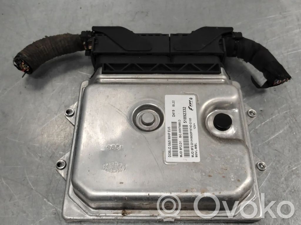 Opel Combo D Engine control unit/module 