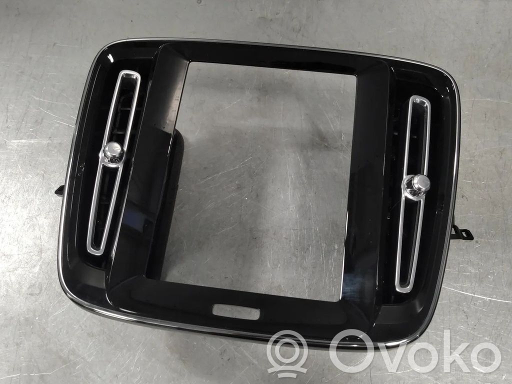 Volvo XC40 Copertura griglia di ventilazione laterale cruscotto 