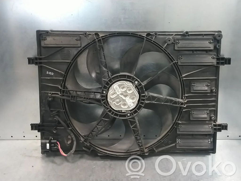 Volkswagen Tiguan Osłona wentylatora chłodnicy 