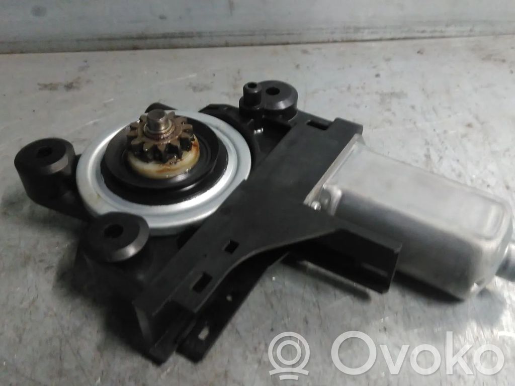 Silnik regulatora szyby drzwi przednich   080613979037