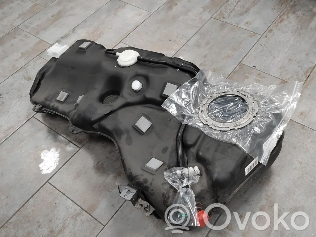 Volvo XC40 Polttoainesäiliö 