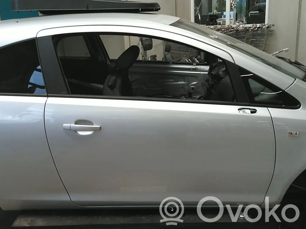 Drzwi   124089,13258259,93191127