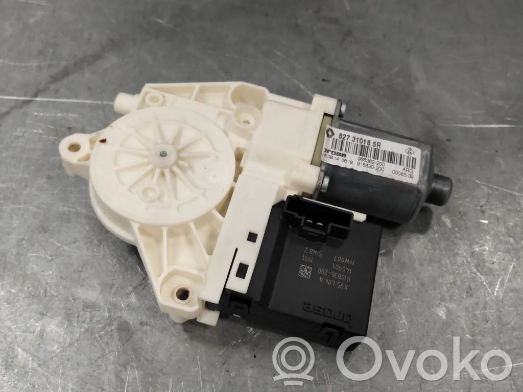 Renault Megane III Motorino alzacristalli della portiera anteriore