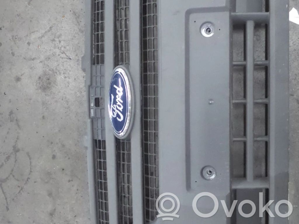 Ford Transit Priekšējais bamperis 