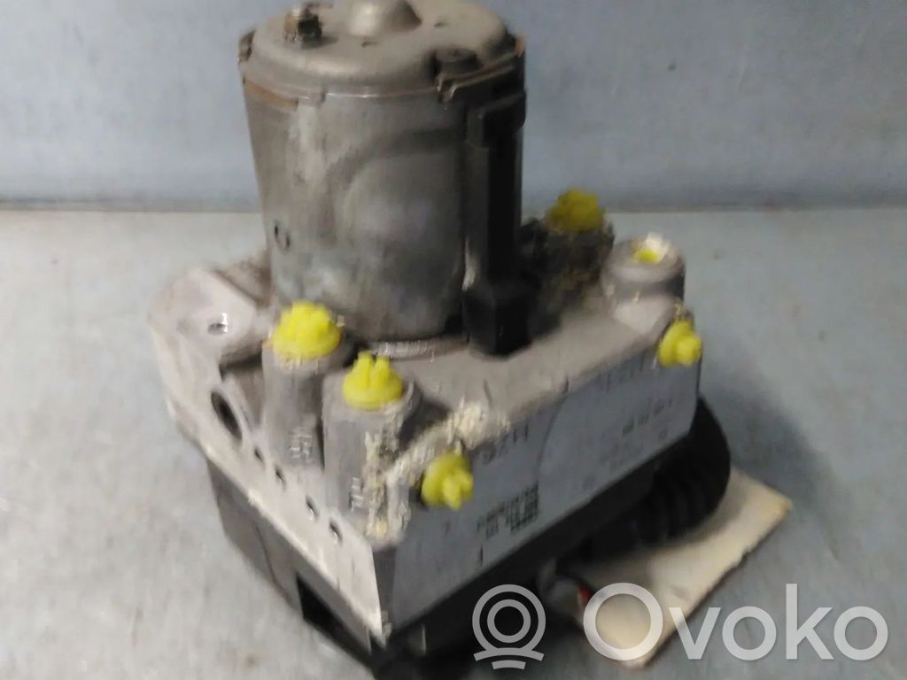 Audi A4 S4 B5 8D ABS Pump 