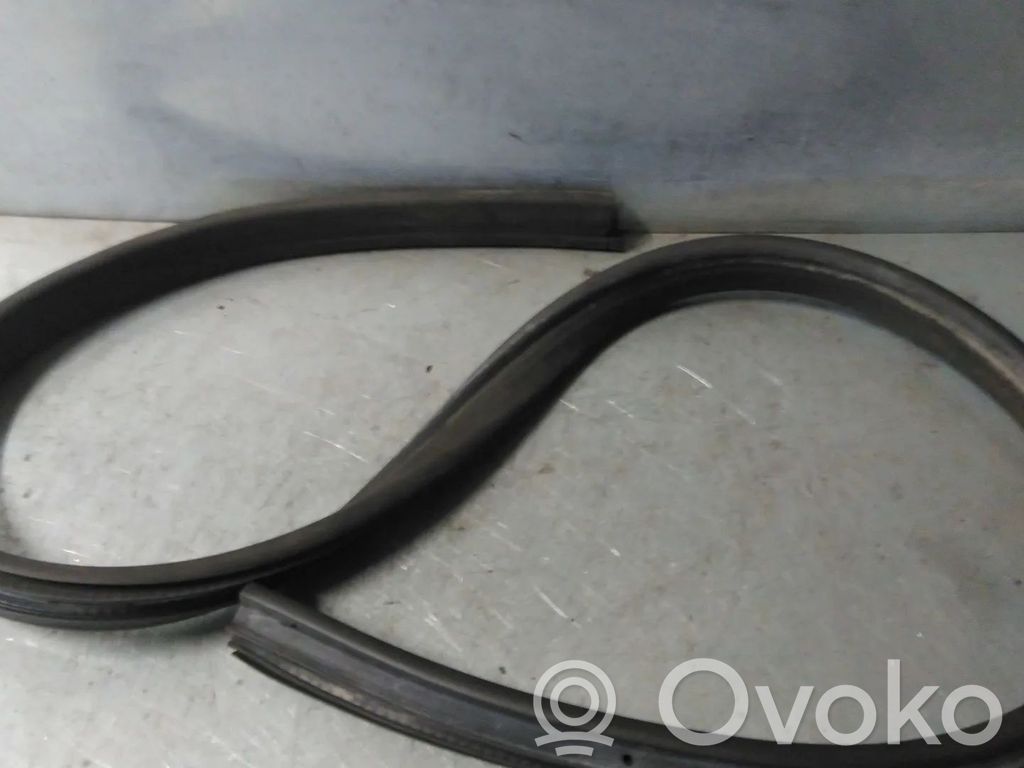 Opel Astra H Etuoven kumitiiviste 