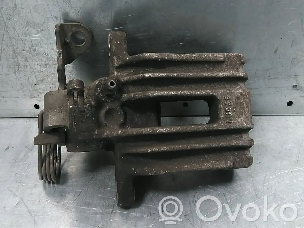 Etrier frână spate   8E0615424