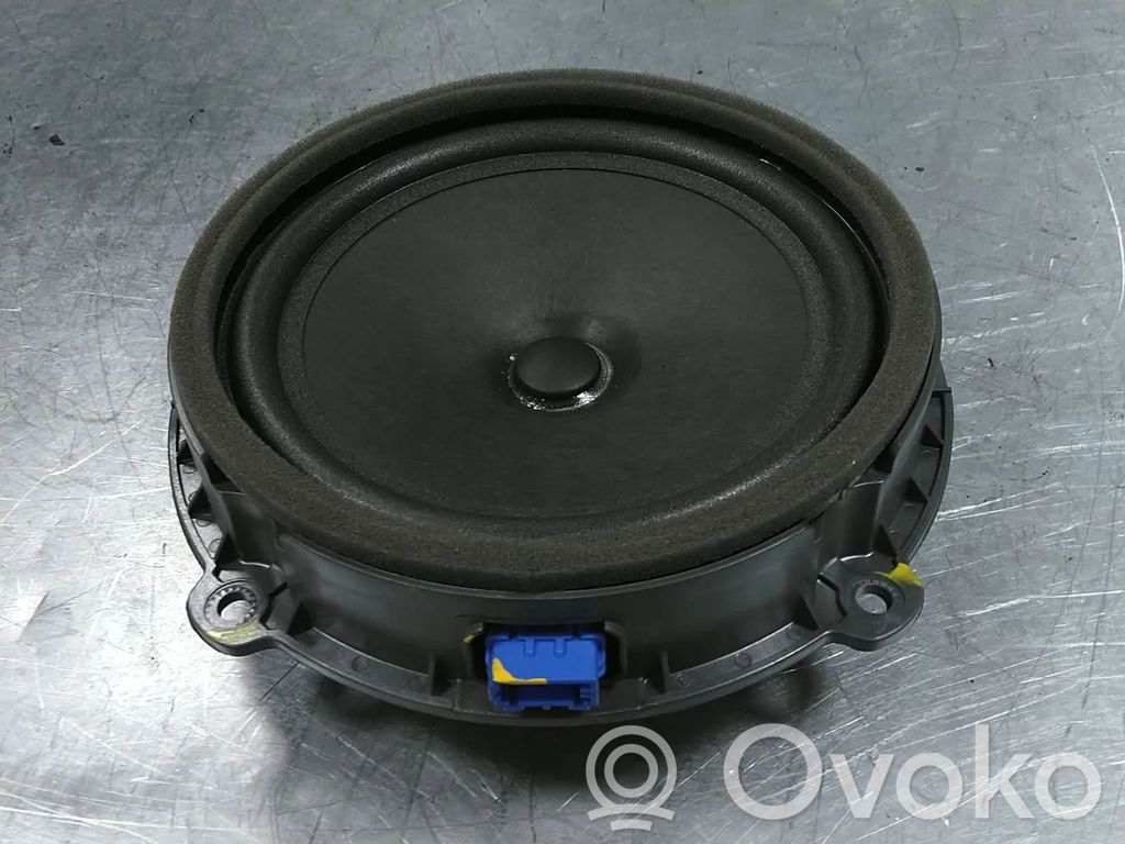 KIA Ceed Etuoven kaiutin 
