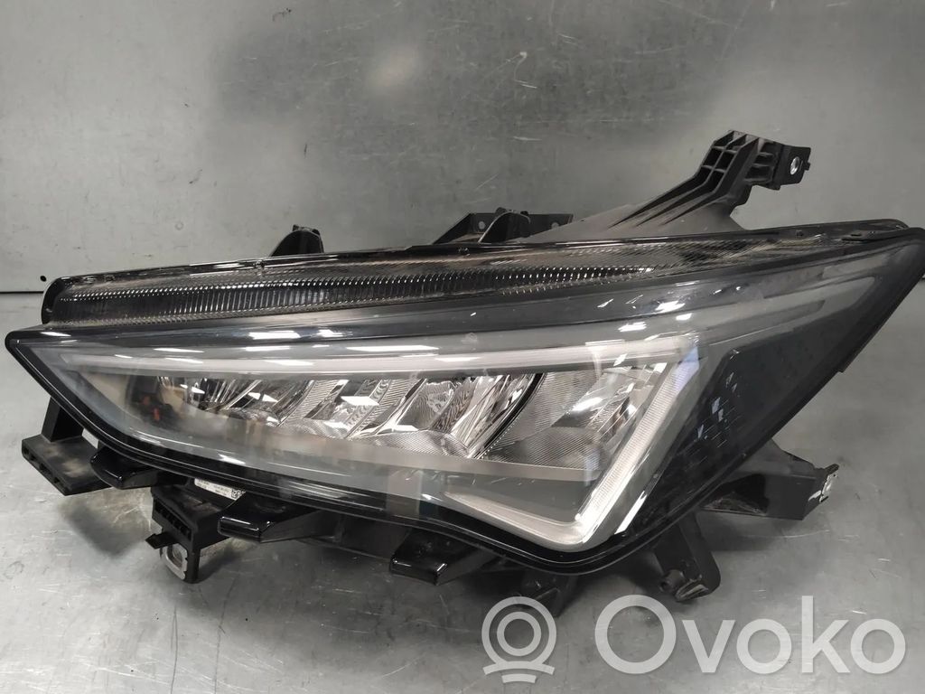 Cupra Born Scheinwerfer 