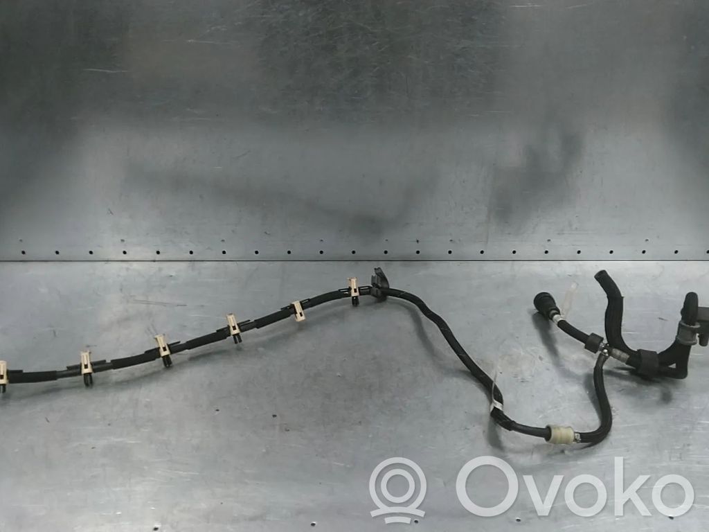 BMW 7 G11 G12 Fuel line pipe 