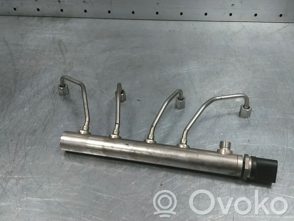 BMW X5 F15 Rampă alimentare injectoare 