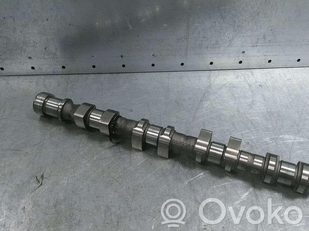 Opel Corsa D Sadales vārpsta 