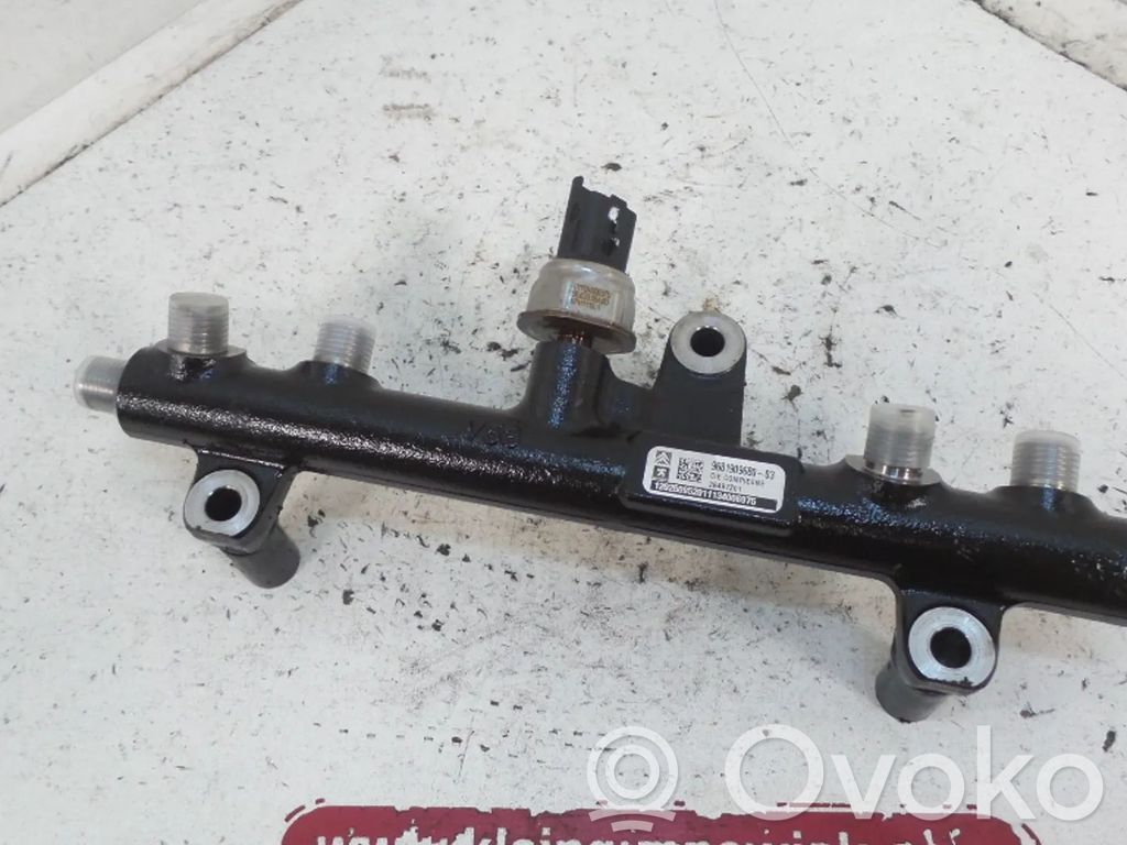 Ford Focus Degvielas maģistrālā caurule 