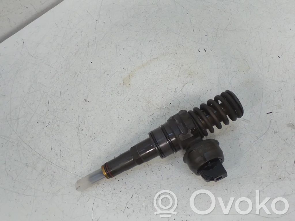 Inyector de combustible   038130073BN,038130073BL,038130079KX,038130079T,038130079TX,0414720307,0414720313,0986441568,BMT,BRR,BRS,BSU,BXJ