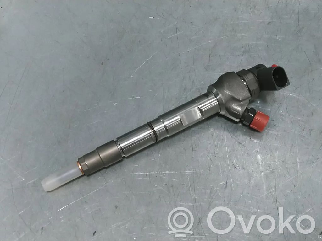Volkswagen Golf VII Injector combustibil 