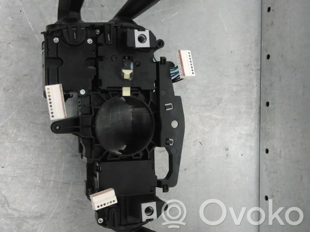 Audi A1 Commodo, commande essuie-glace/phare 