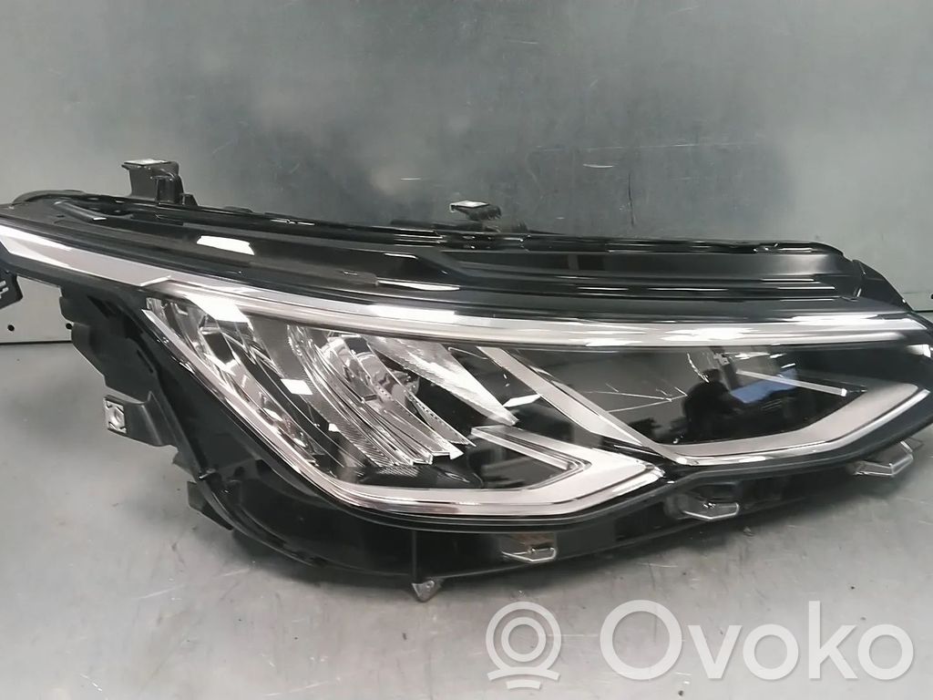 Volkswagen Golf VIII Far 