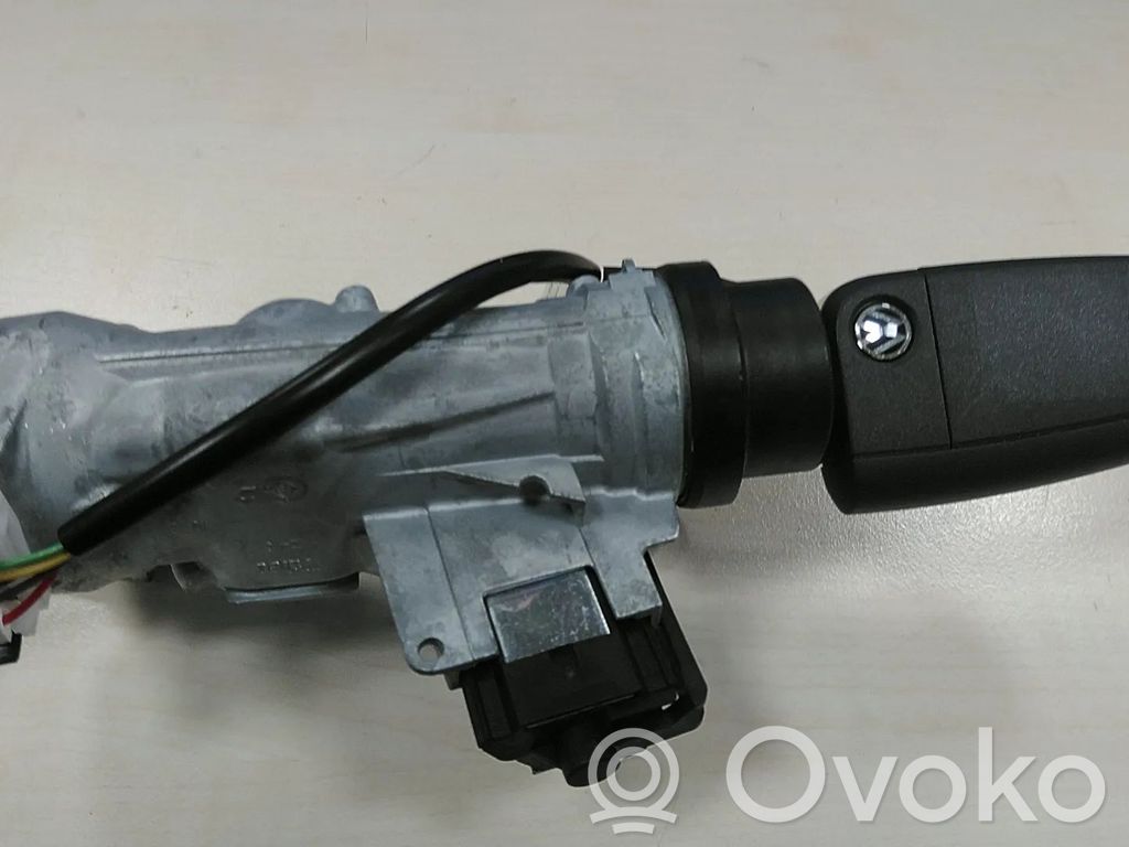 Volkswagen Golf VII Virtalukon kytkin 