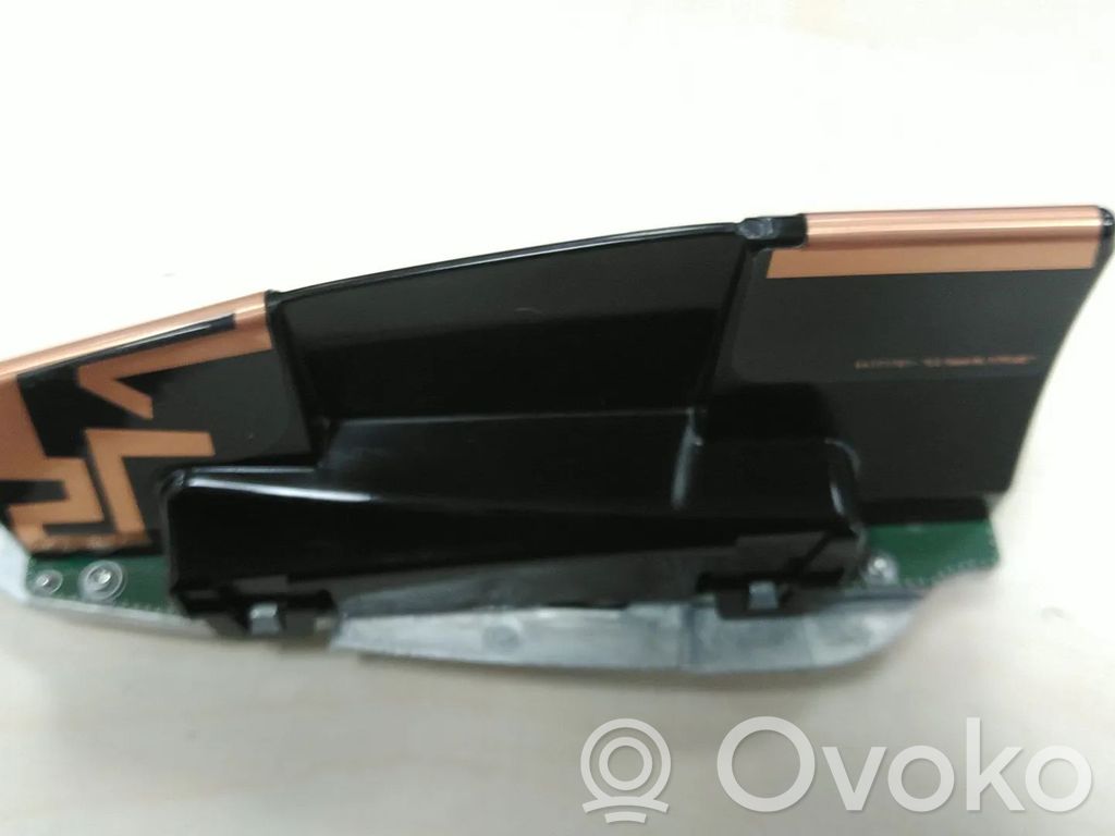 BMW 5 G30 G31 G38 Antena radiowa 