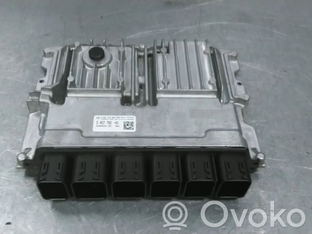 BMW 5 G30 G31 G38 Engine control unit/module 