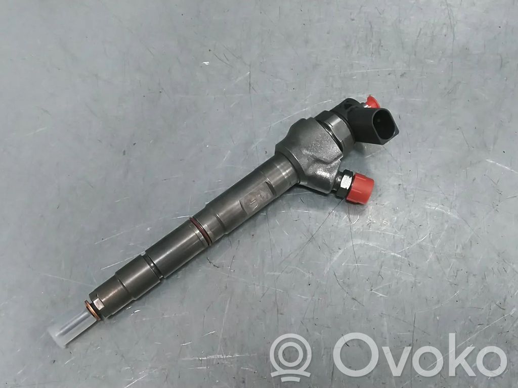 Volkswagen Golf VII Injector combustibil 