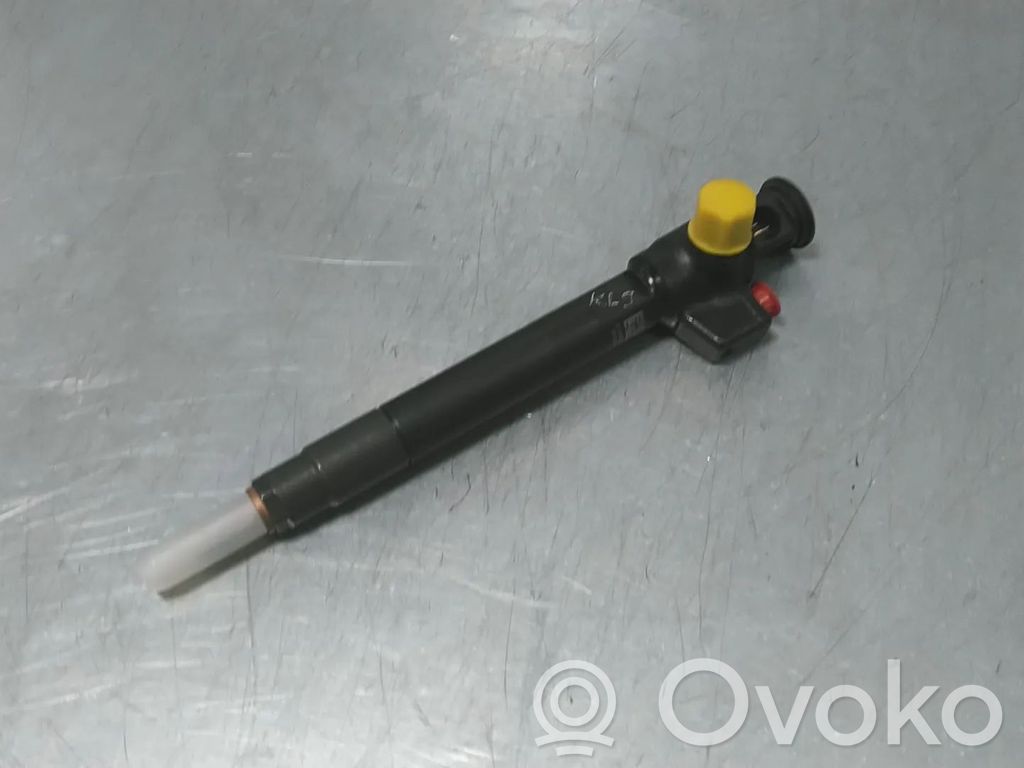 Opel Vivaro Fuel injector 