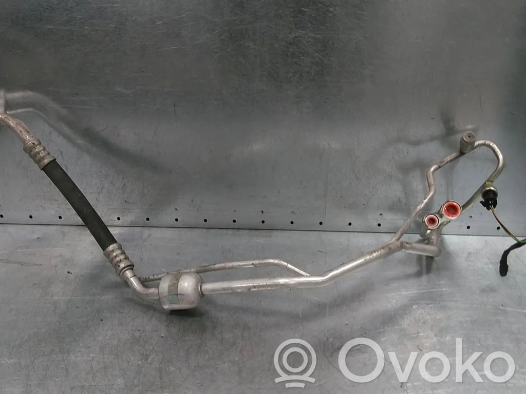 Opel Corsa E Ilmastointilaitteen putki (A/C) 