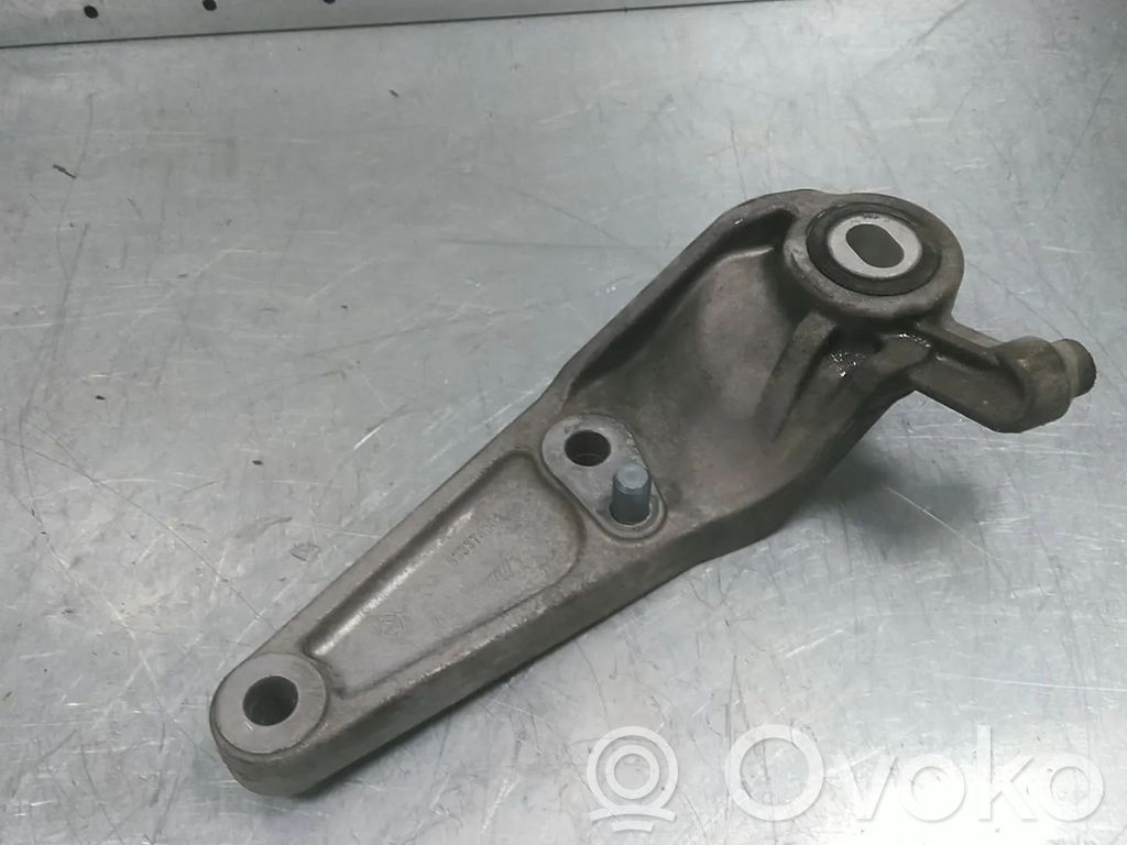 Opel Corsa E Getriebelager Getriebedämpfer 