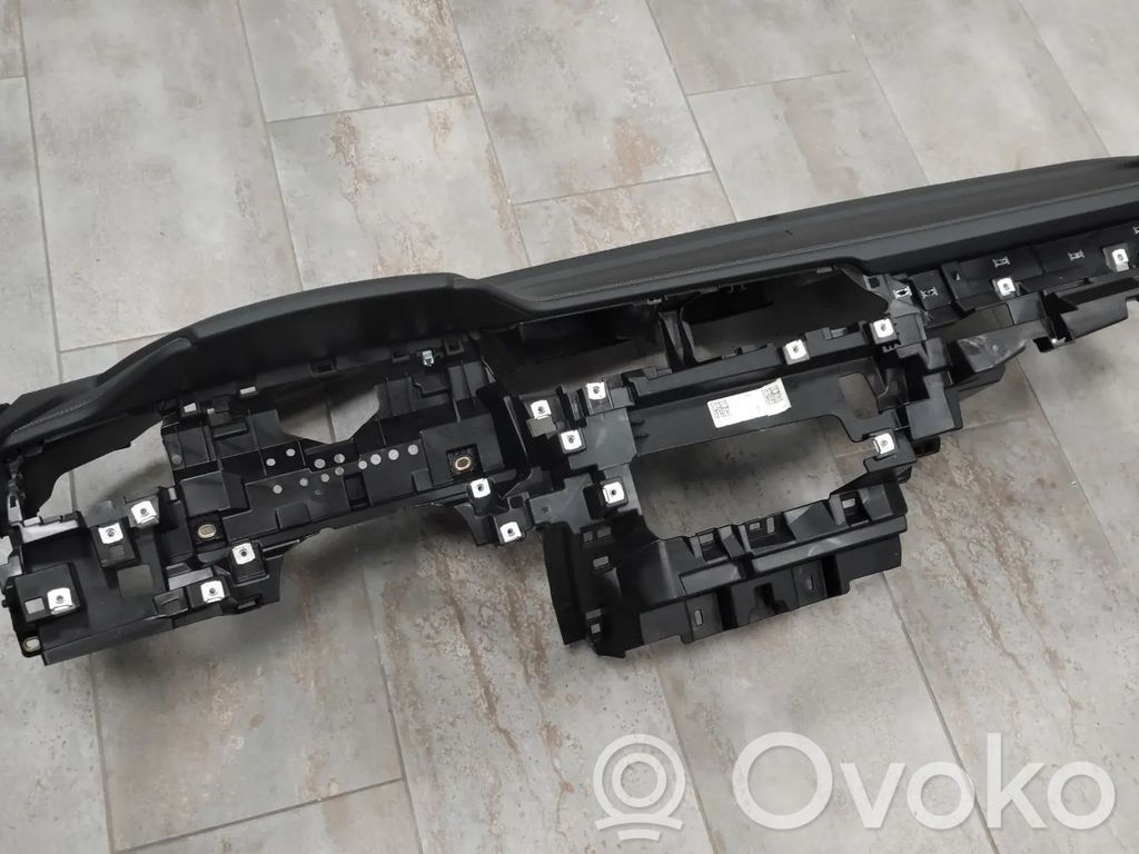 Audi e-tron Panelis 