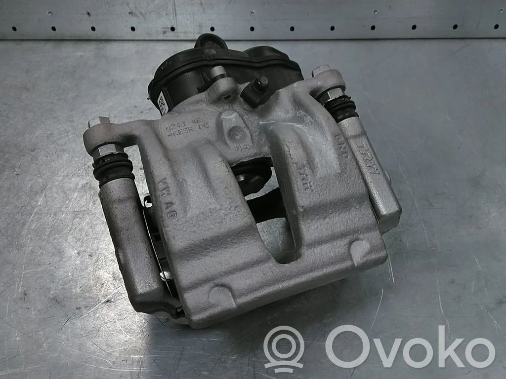 Audi e-tron Задний суппорт 