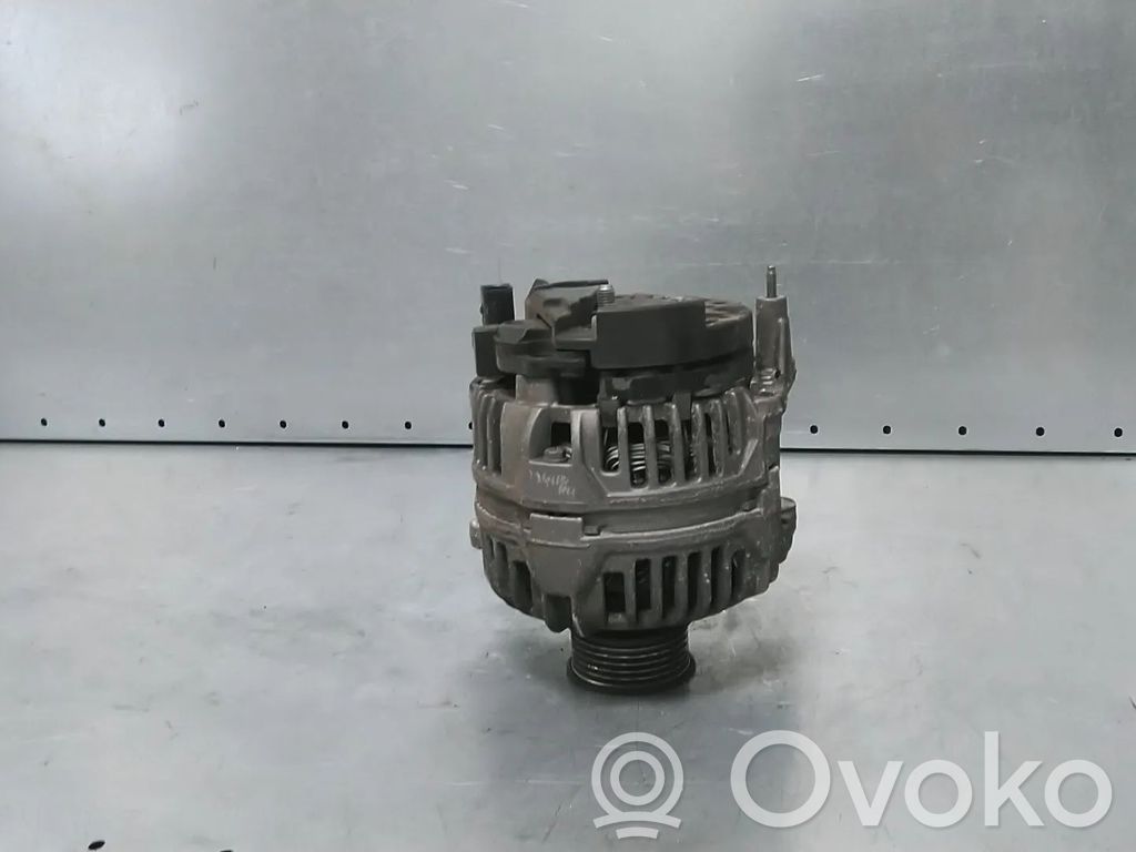 Volkswagen Golf IV Ģenerators 