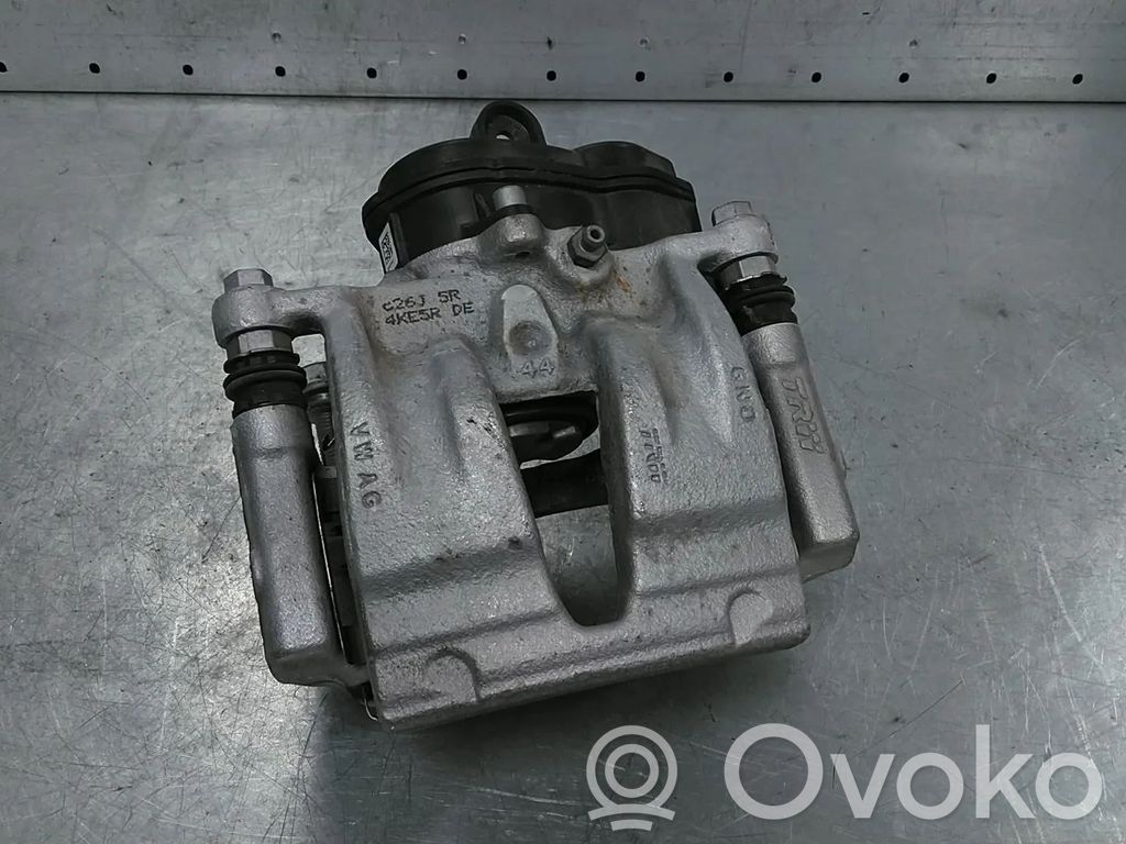 Audi e-tron Задний суппорт 