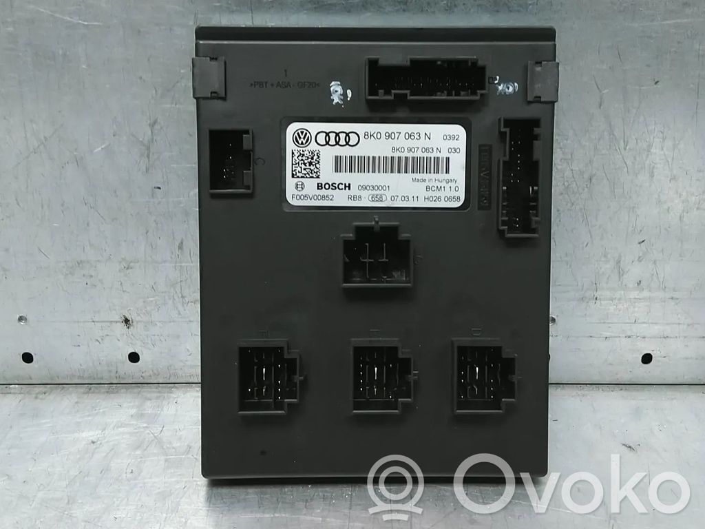 Audi A5 8T 8F Unitate control BSM