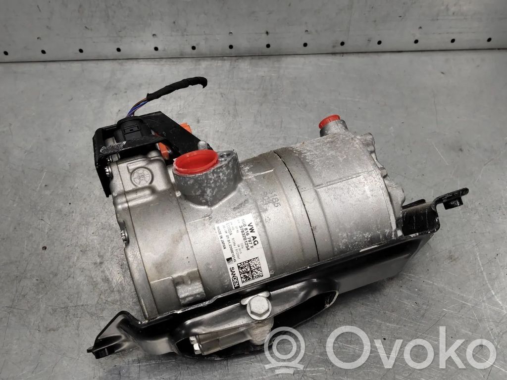 Audi e-tron Compressore aria condizionata (A/C) (pompa) 