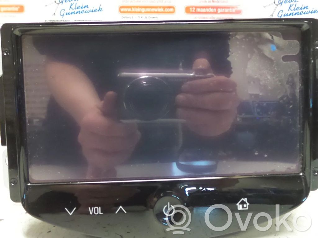 Opel Corsa E Stacja multimedialna GPS / CD / DVD 