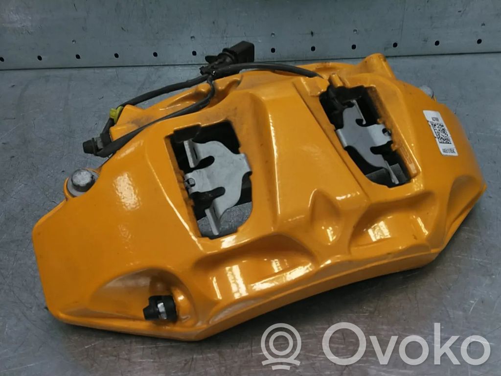 Audi e-tron Etujarrusatula 