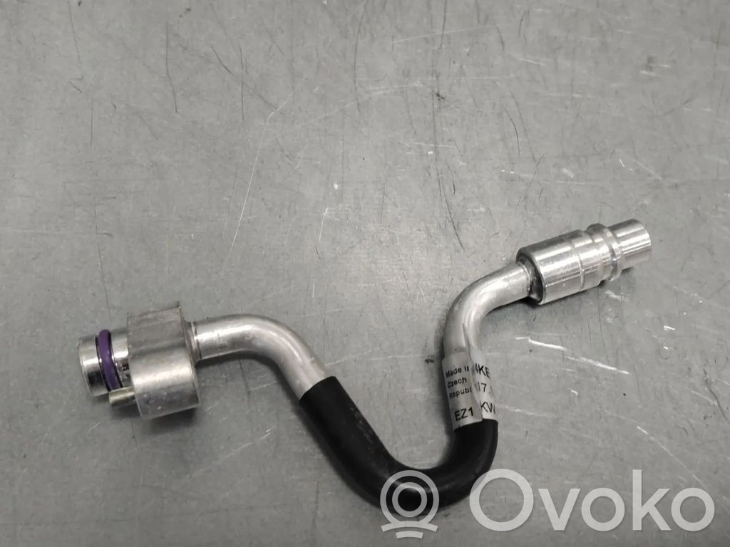Audi e-tron Ilmastointilaitteen putki (A/C) 