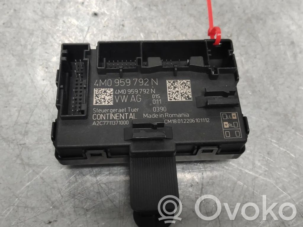 Unité de commande module de porte   4M0959792N