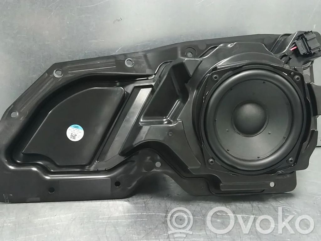 Audi e-tron Front door speaker 